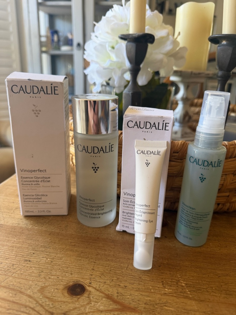 Caudalie Vinoperfect Set in White and Silver